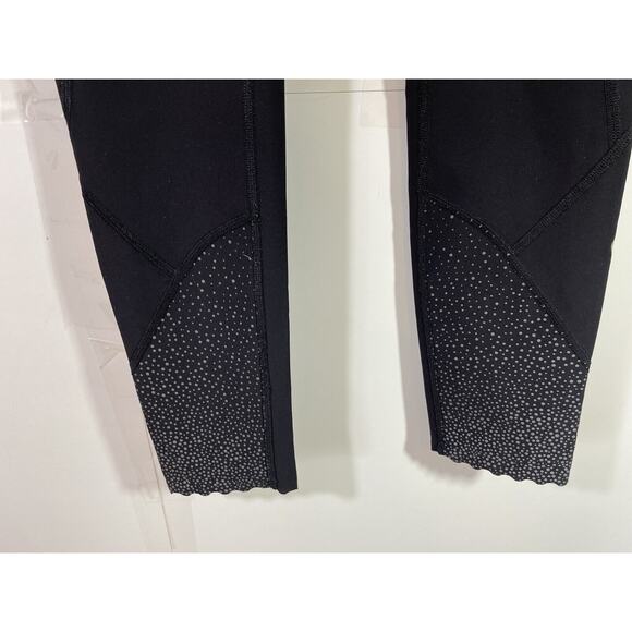 Lululemon Black "Tight Stuff Tight II" Reflective Dots Scalloped Hem Sz 6 - Picture 4 of 9